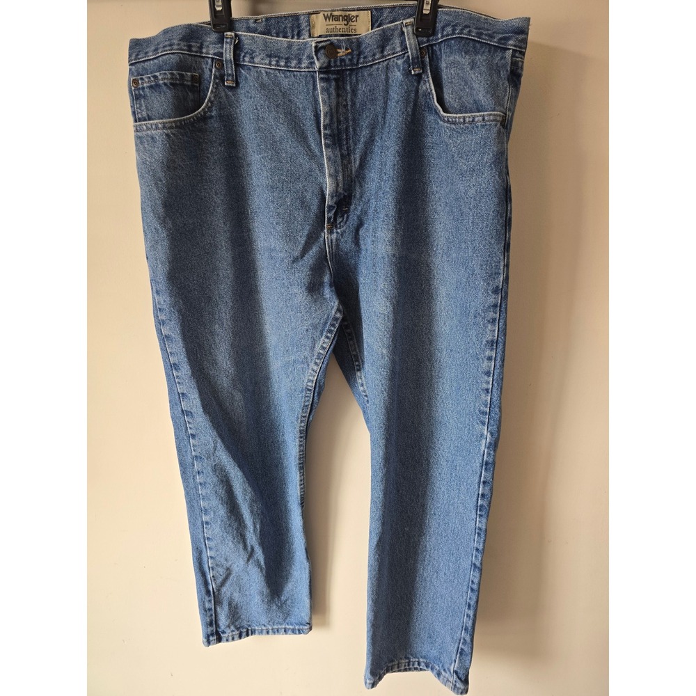 Wrangler Authentics Mens Blue Straight Leg Jeans 42x28 ZM100SW Medium Wash Denim